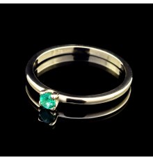 Aukso žiedas su Smaragdu